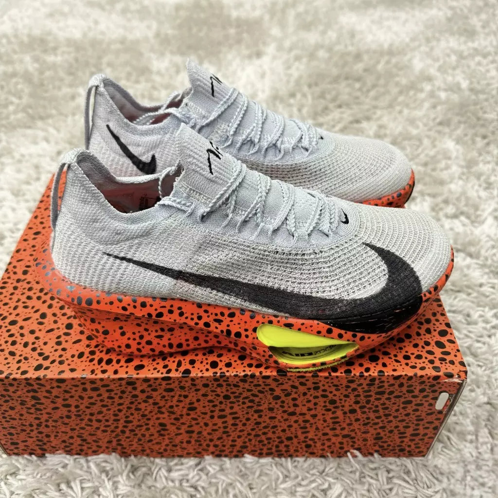 Velocity - Carbon Elite Safari
