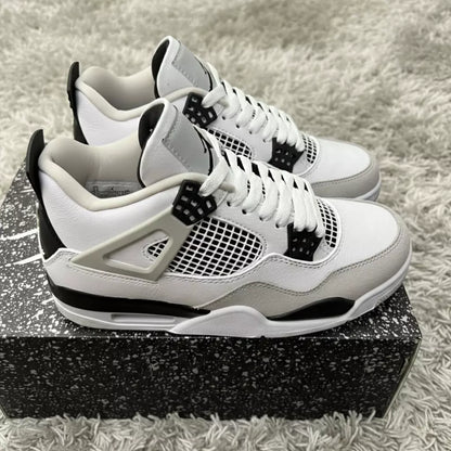 Tech 4 - Carbon White