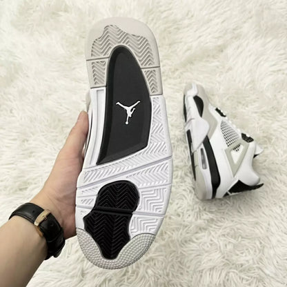 Tech 4 - Carbon White