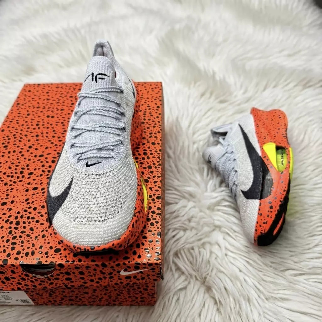 Velocity - Carbon Elite Safari