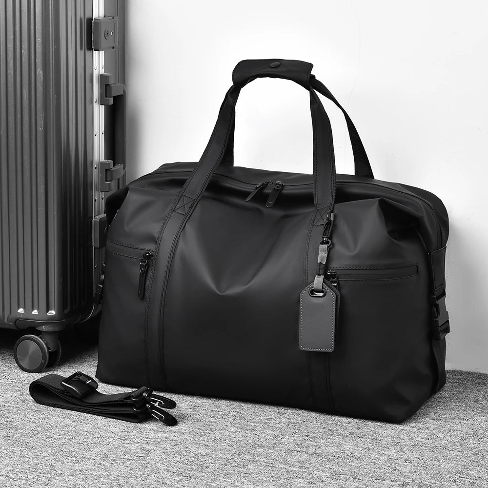 Sports bag with shoulder strap