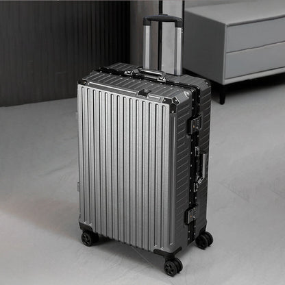 Travel bag with USB port