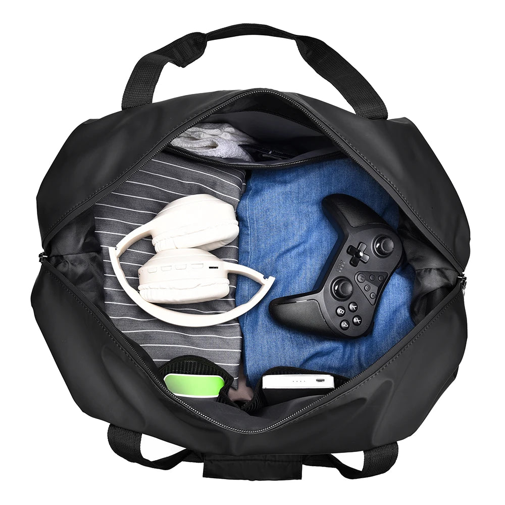 Sports bag with shoulder strap